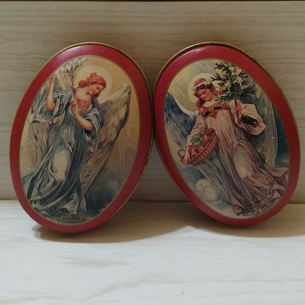 Vintage Designed by Daher Heart Tin & Pair Of 1985 Mrs. Grossman's Paper Co Tins - Picture 5 of 6